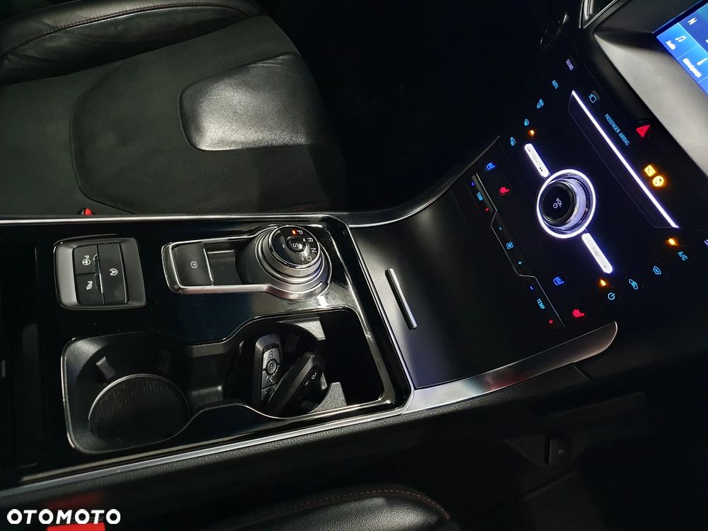 Ford Edge 2.0 EcoBlue Twin-Turbo 4WD ST-Line - 19