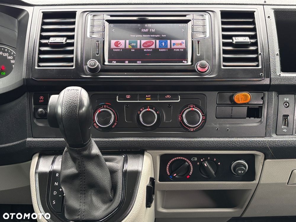 Volkswagen Transporter - 24