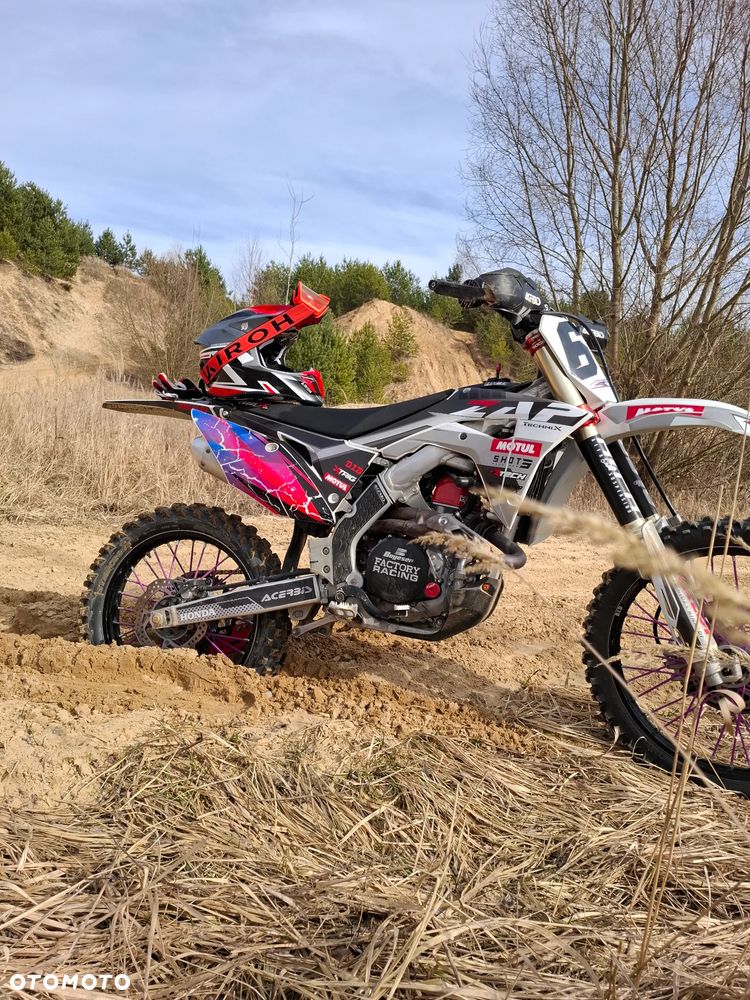 Honda CRF - 7