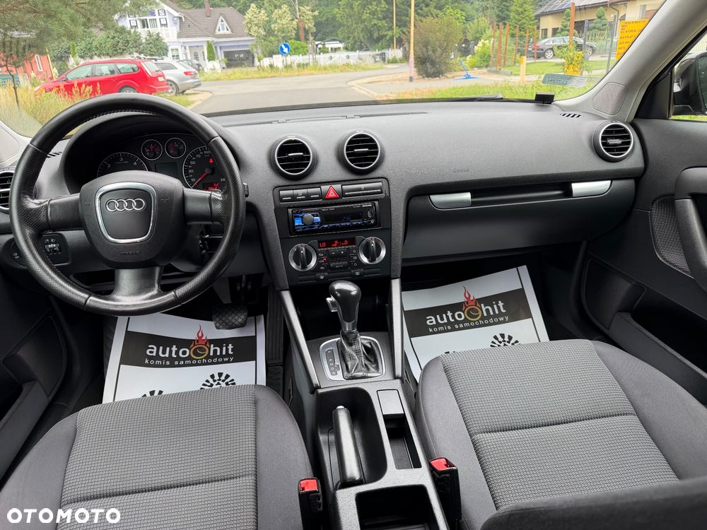Audi A3 Sportback 2.0 TDI Ambiente S tronic - 23