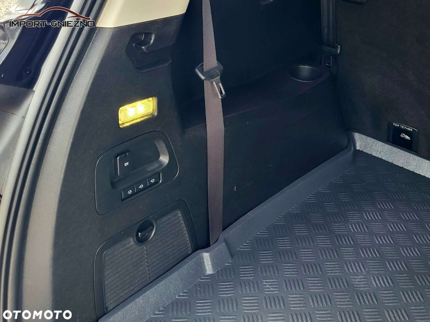 Ford S-Max - 14