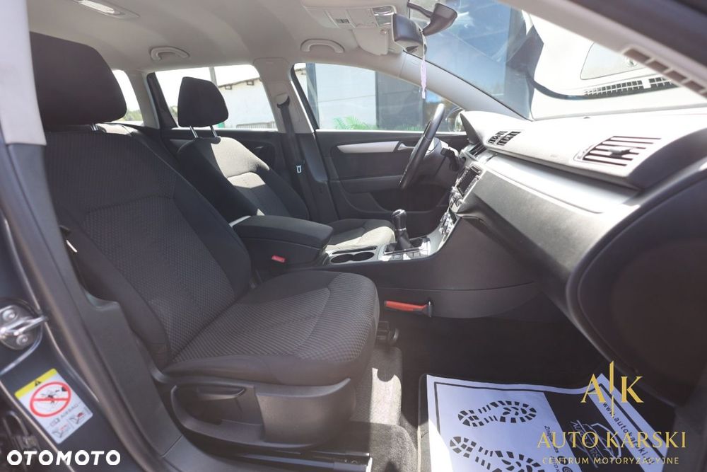 Volkswagen Passat - 38