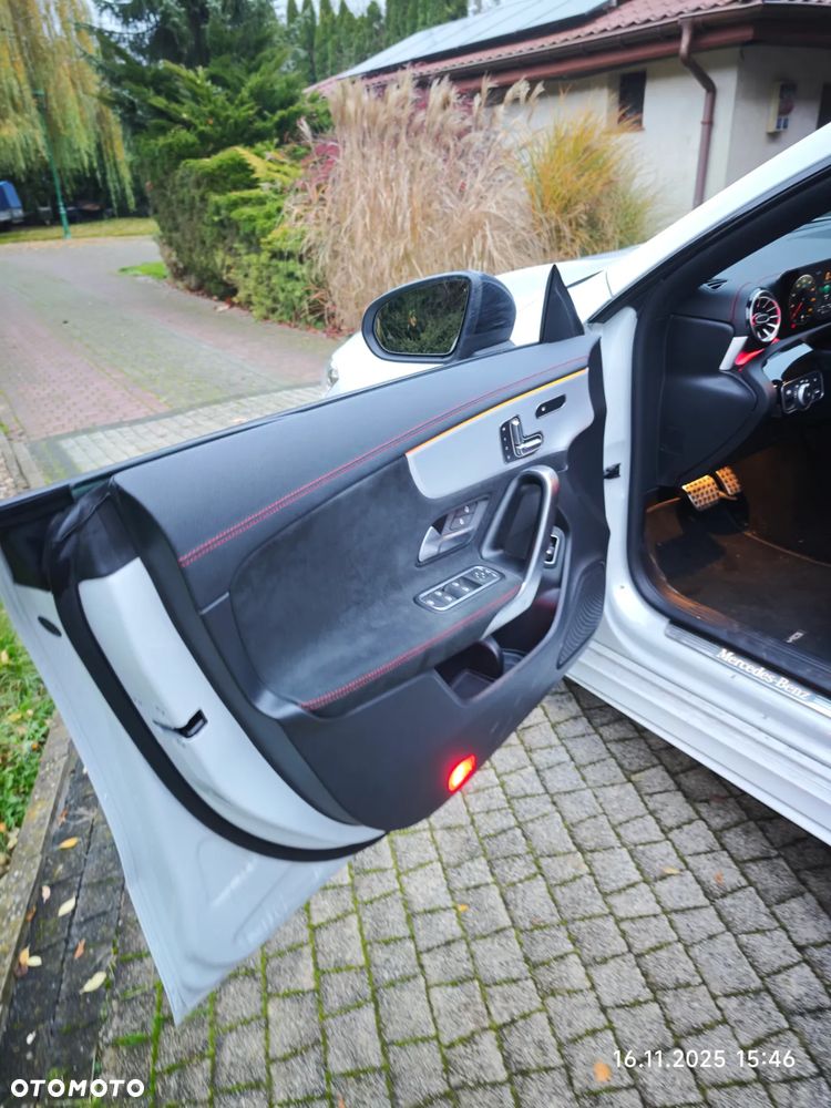Mercedes-Benz CLA 200 AMG Line 7G-DCT - 12