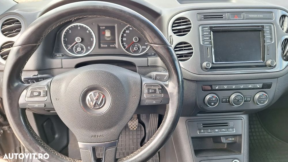 Volkswagen Tiguan - 15