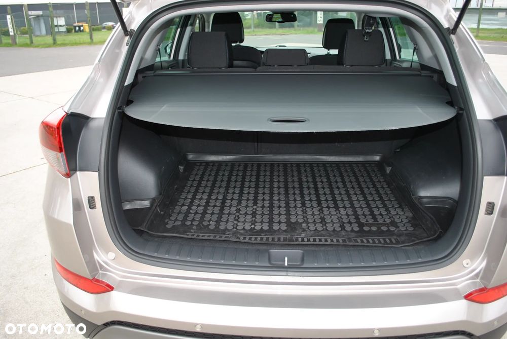 Hyundai Tucson 2.0 CRDI Style 4WD - 14
