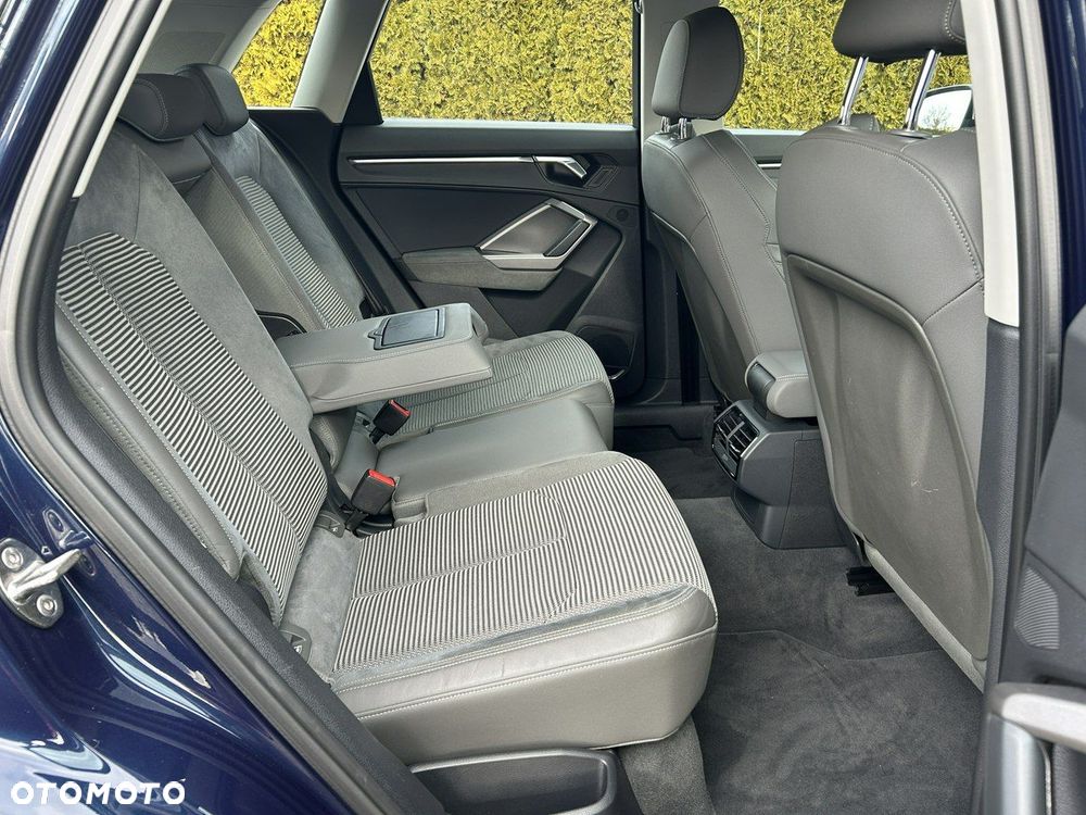 Audi Q3 35 TFSI S tronic - 8