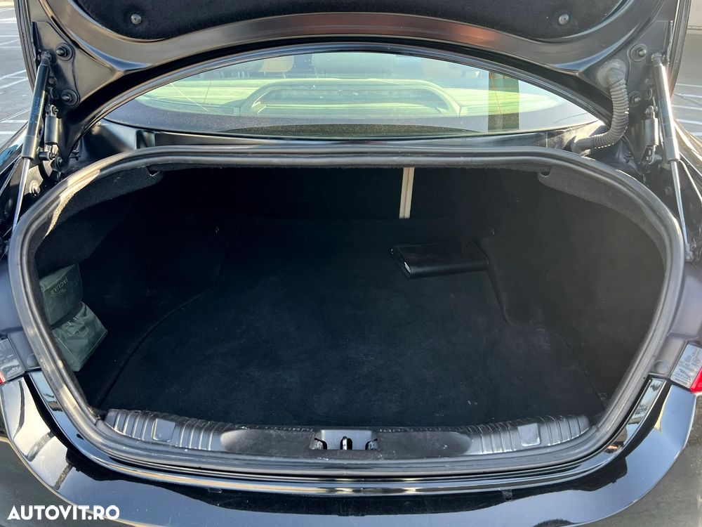 Jaguar XF 2.2D Luxury - 14