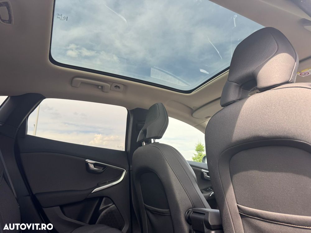 Volvo V40 D2 Aut. Momentum - 5