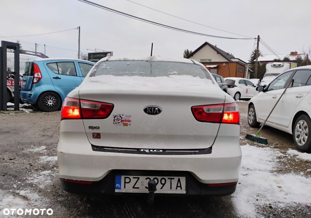 Kia Rio - 18