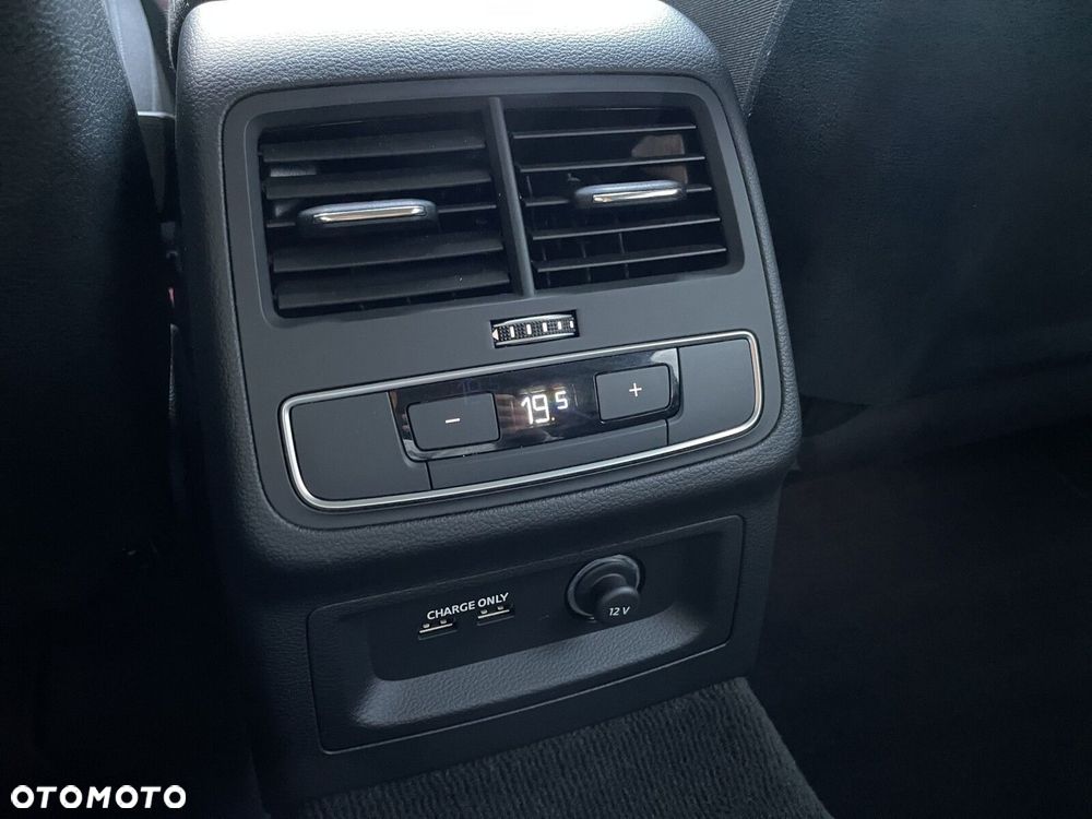 Audi A4 Avant 35 TFSI mHEV S Line S tronic - 13