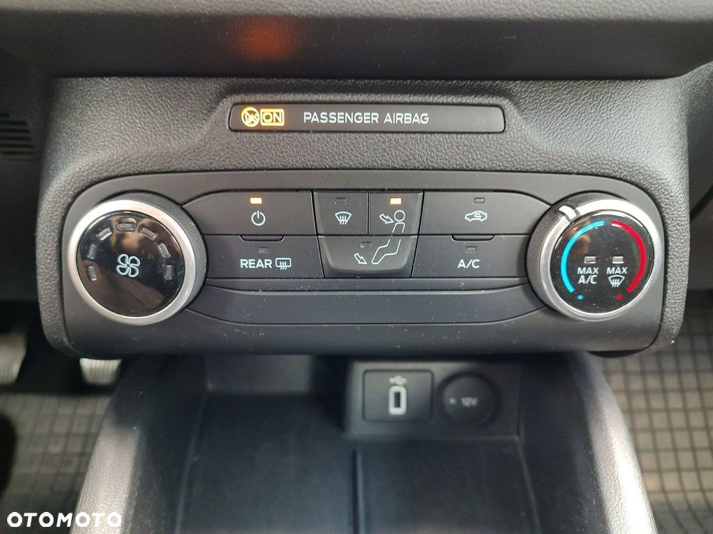 Ford Focus 1.0 EcoBoost Trend Edition Business - 18