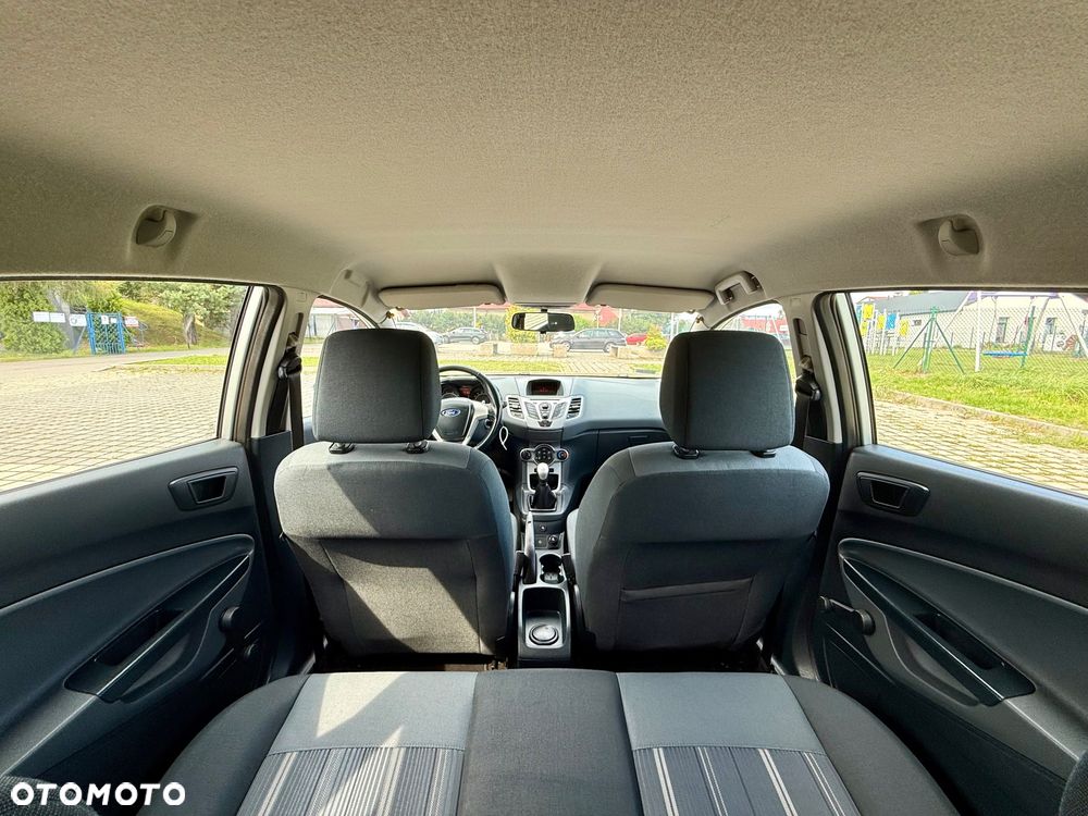 Ford Fiesta - 10