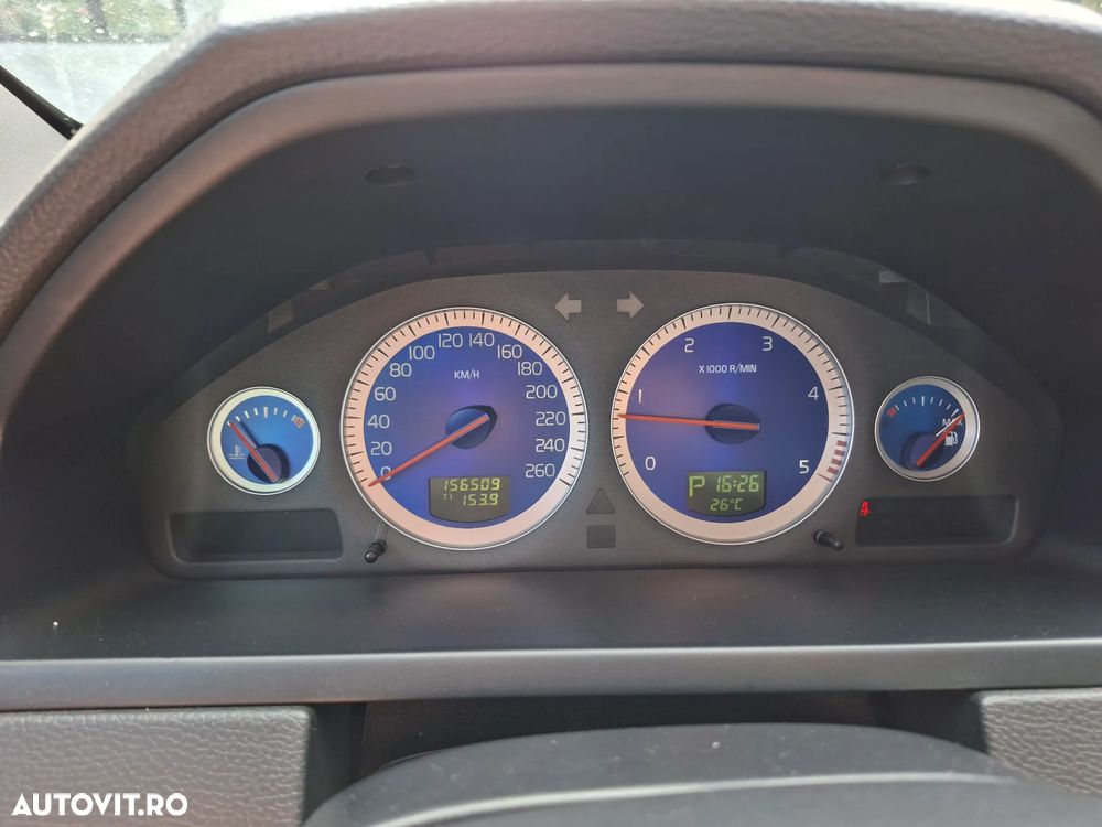 Volvo XC 90 D5 AWD Rdesign - 8