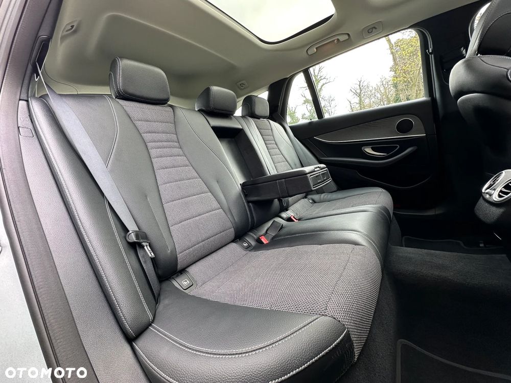 Mercedes-Benz Klasa E - 11