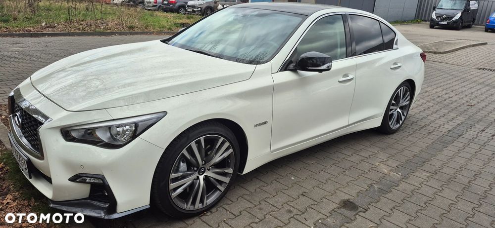 Infiniti Q50 - 24