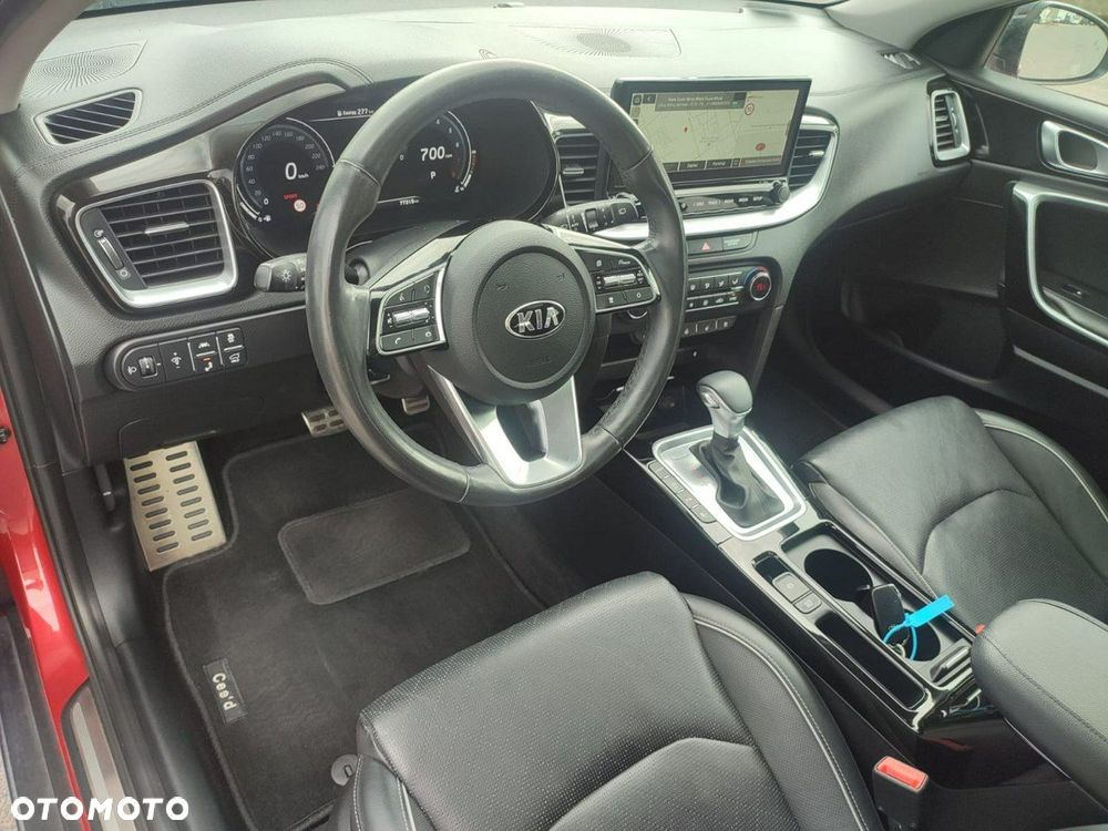 Kia XCeed - 21