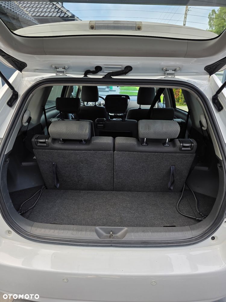 Toyota Prius+ (Hybrid) Comfort - 16