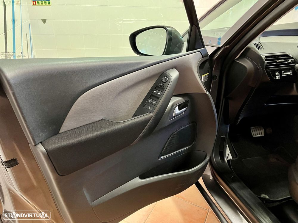 Citroën C4 Spacetourer 1.2 PureTech Feel EAT8 - 23