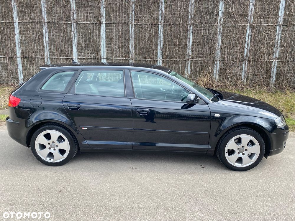Audi A3 Sportback - 8