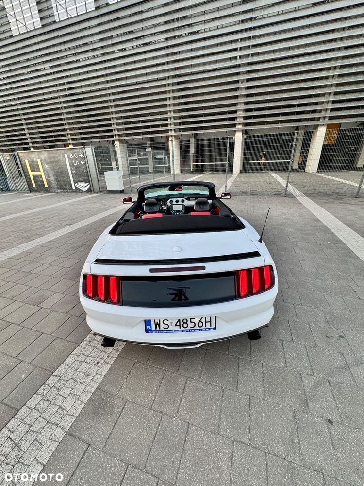 Ford Mustang 5.0 V8 GT - 6