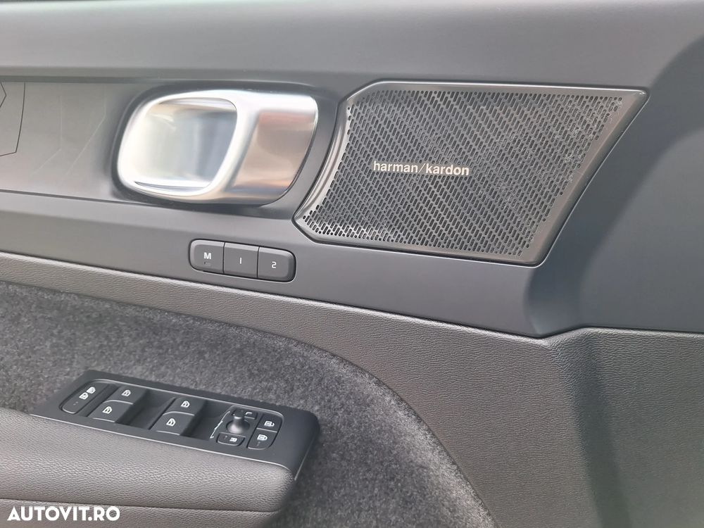 Volvo XC 40 Recharge T5 Twin Engine AT7 R-Design - 9