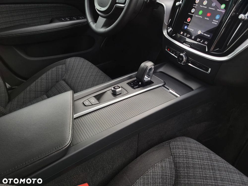 Volvo V60 B3 B Essential - 16