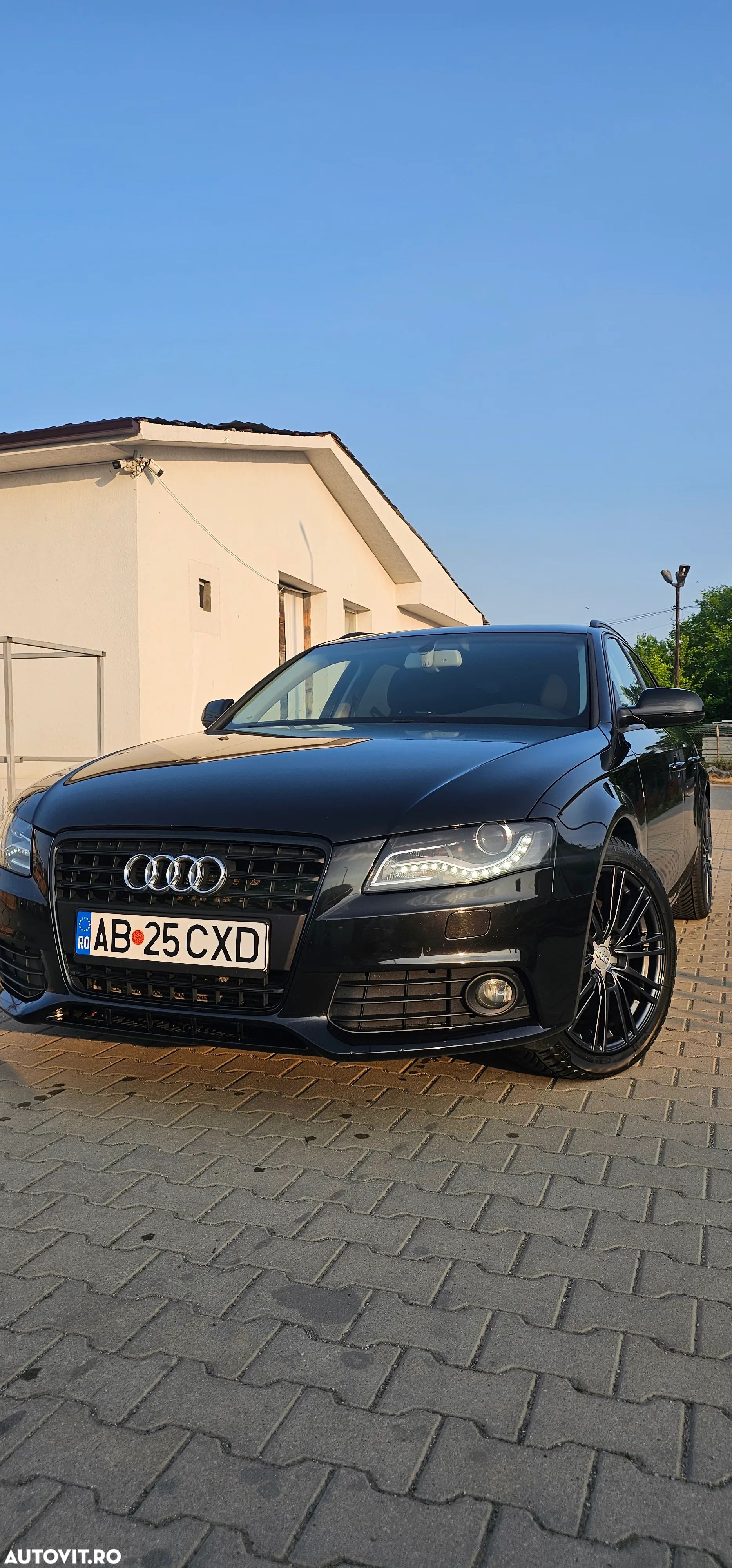 Audi A4 - 1