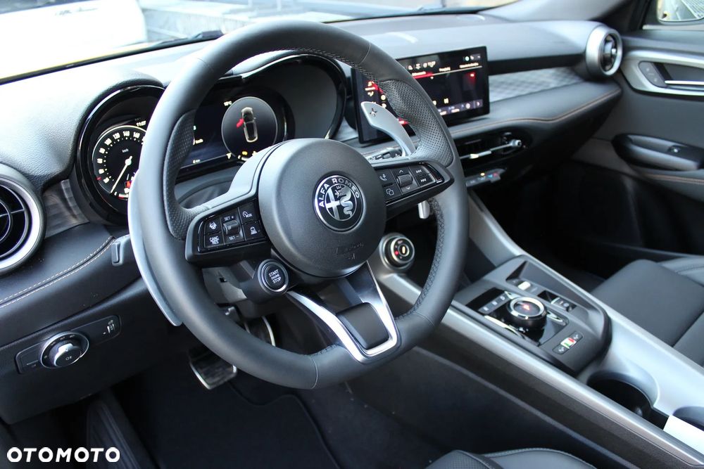 Alfa Romeo Tonale 1.5 T4 GSE mHEV Veloce DCT - 16