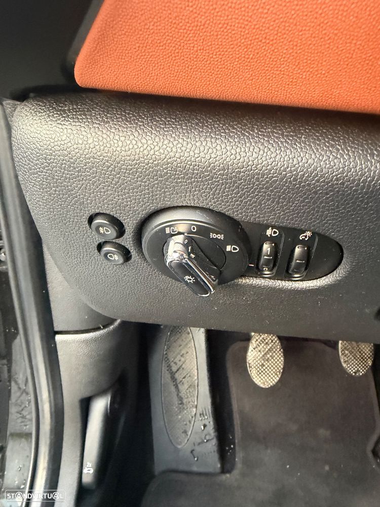 MINI 5 Portas Cooper D Seven Chili - 26