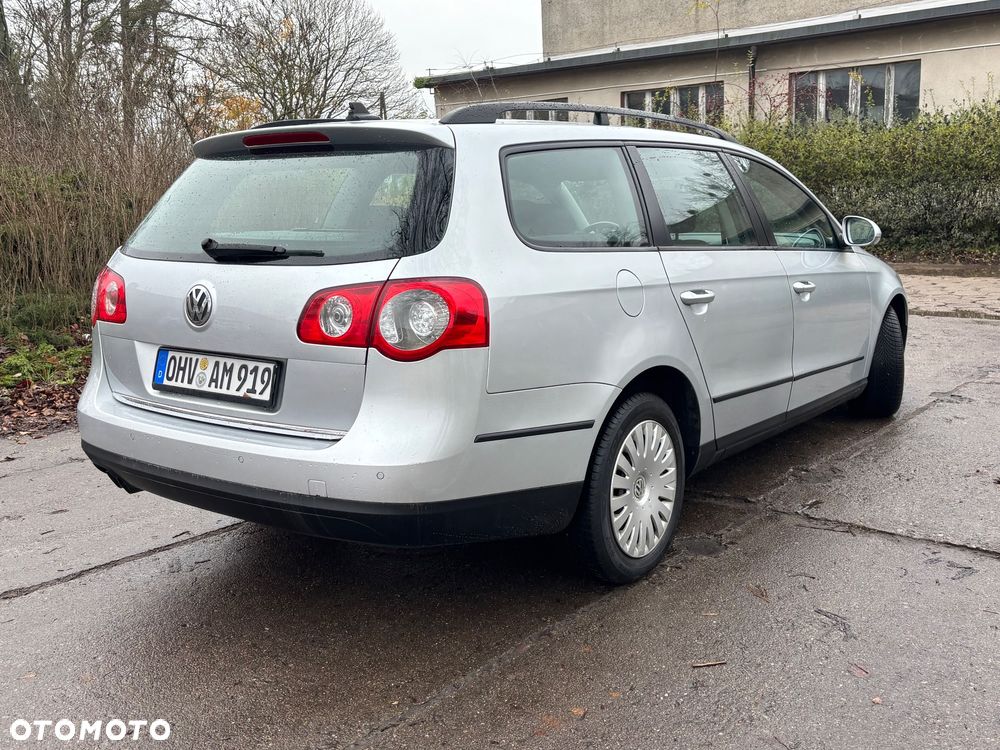 Volkswagen Passat Variant 2.0 TDI DPF DSG Comfortline - 31
