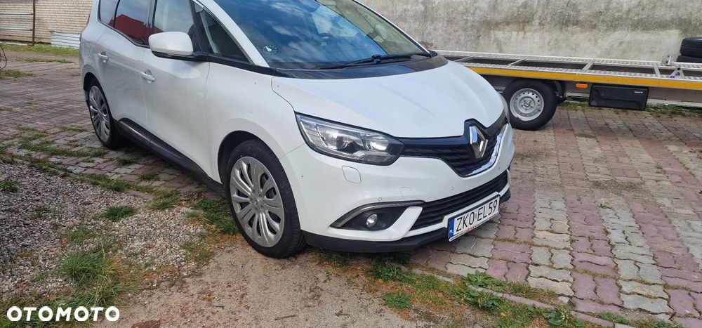 Renault Grand Scenic - 1