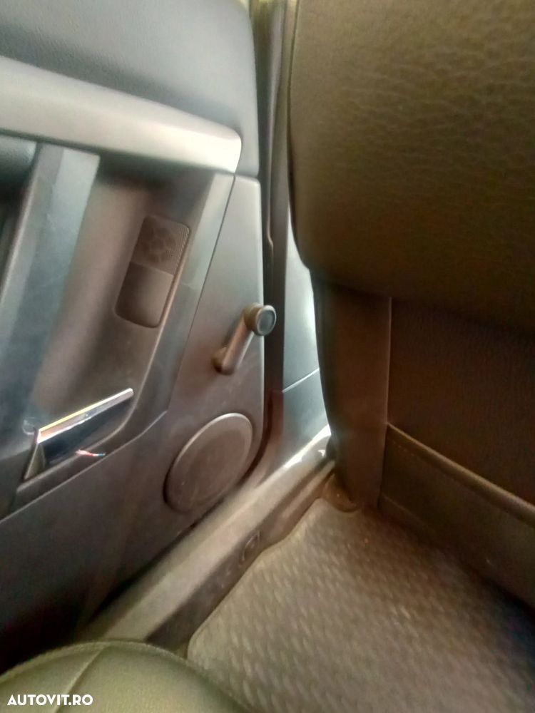 Opel Vectra 1.9 CDTI DPF Business - 5