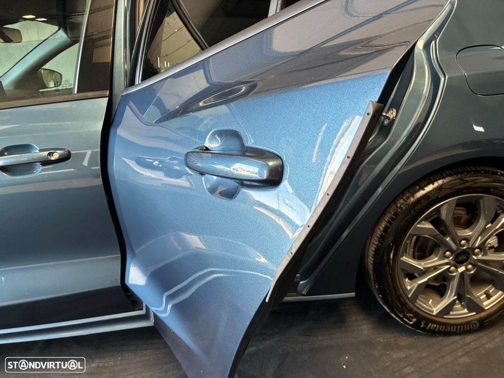 Ford Focus 1.0 EcoBoost MHEV ST-Line - 35