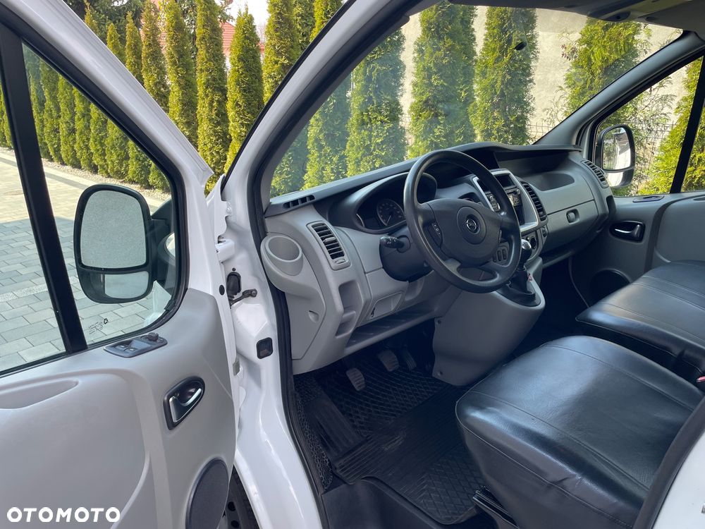Opel Vivaro - 13