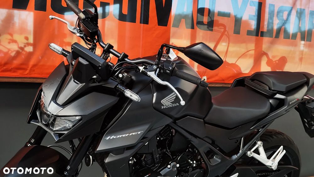 Honda Hornet - 23