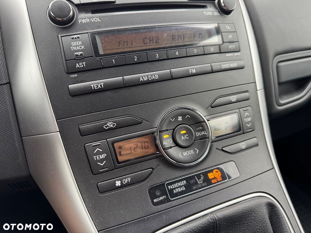 Toyota Auris - 11
