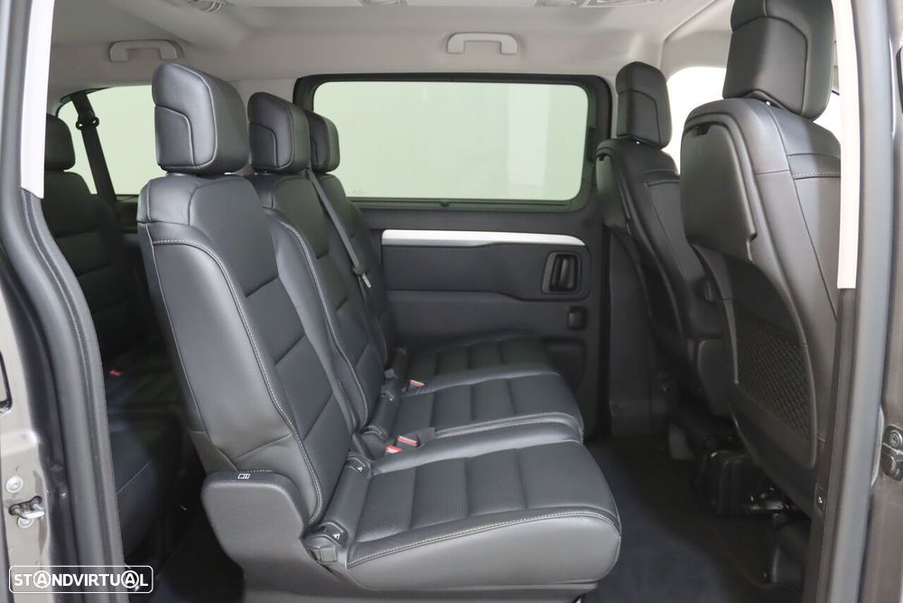 Peugeot e-Traveller 75 kWh VIP Standard - 19