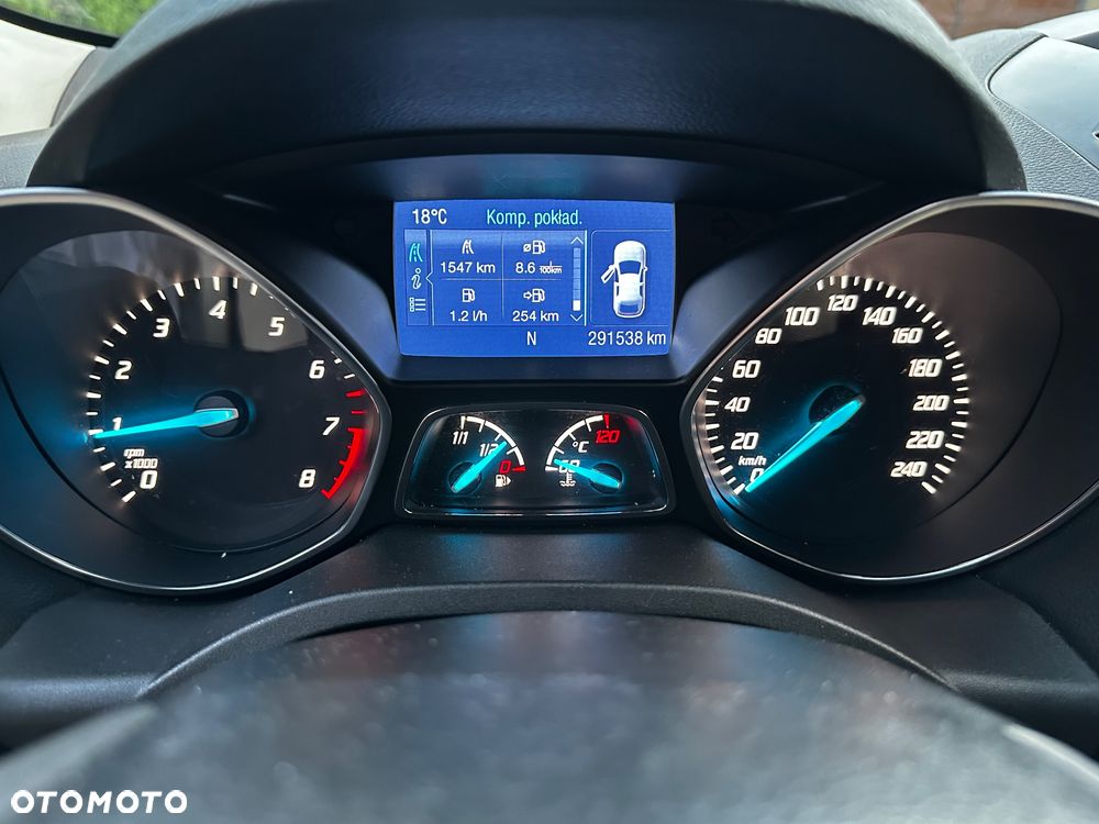 Ford Kuga - 33