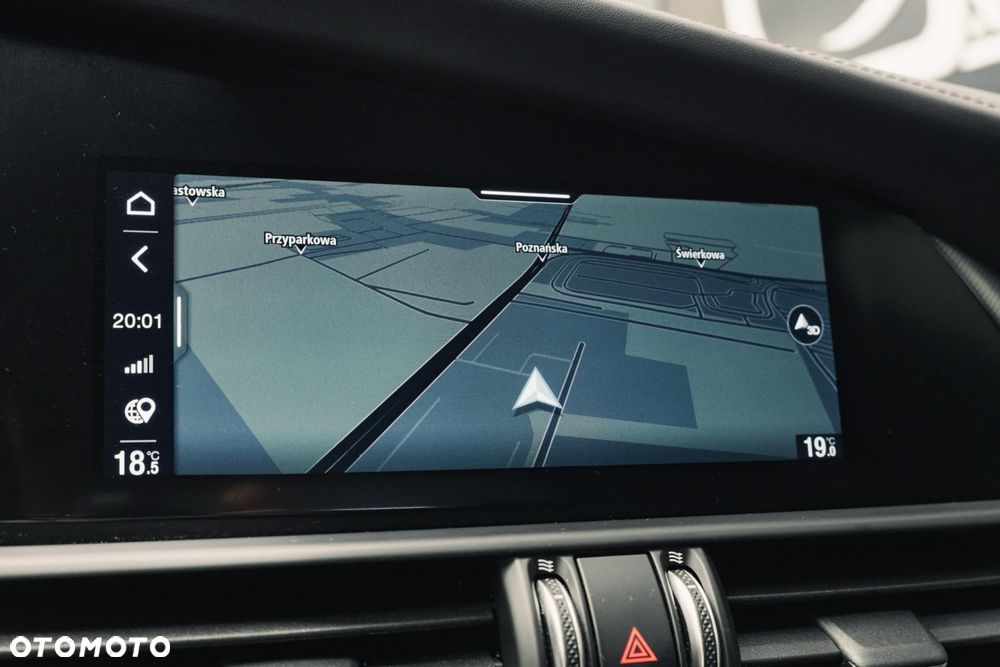 Alfa Romeo Giulia 2.0 Turbo Veloce Q4 - 18