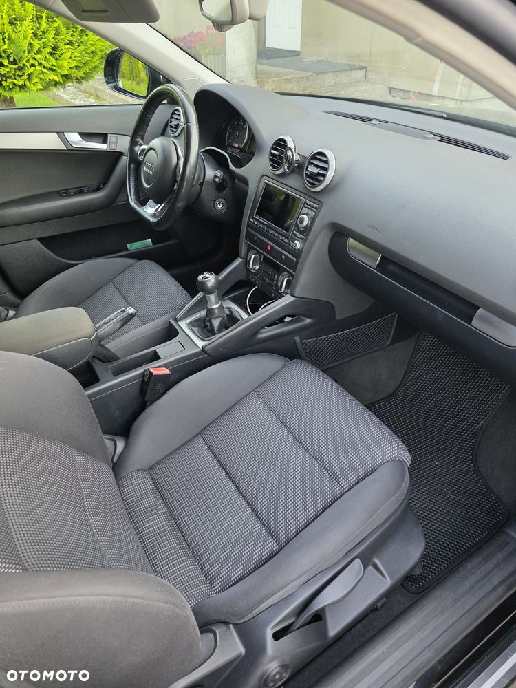 Audi A3 Sportback - 11