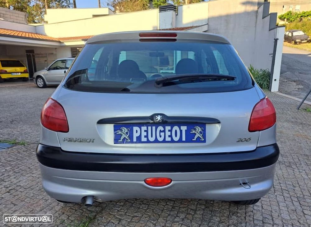 Peugeot 206 - 4