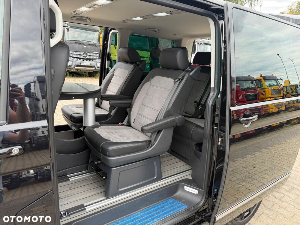 Volkswagen Multivan - 36