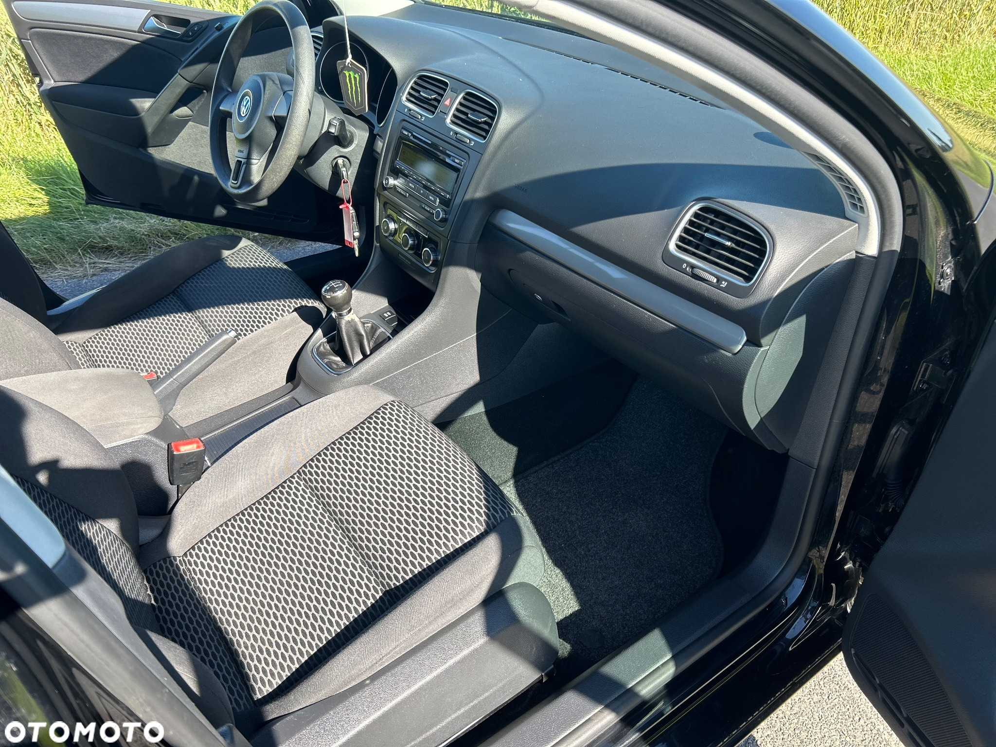 Volkswagen Golf - 17
