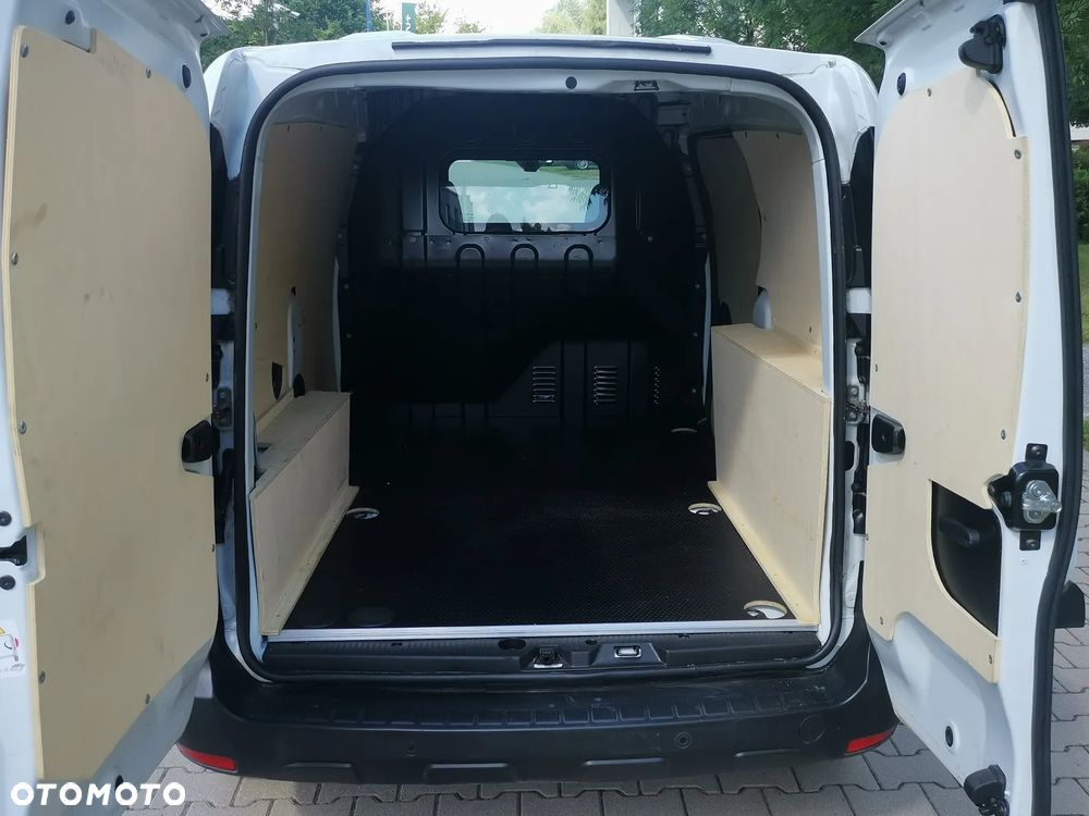 Renault Ekspress - 17