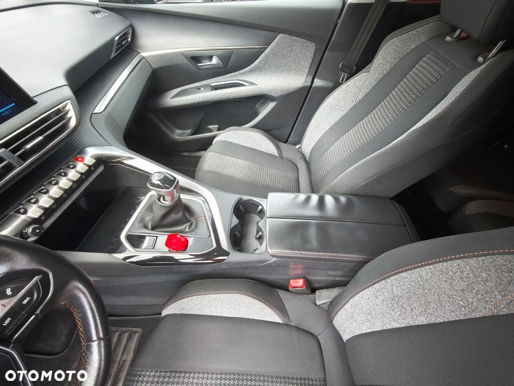 Peugeot 5008 BlueHDi 120 Active - 18
