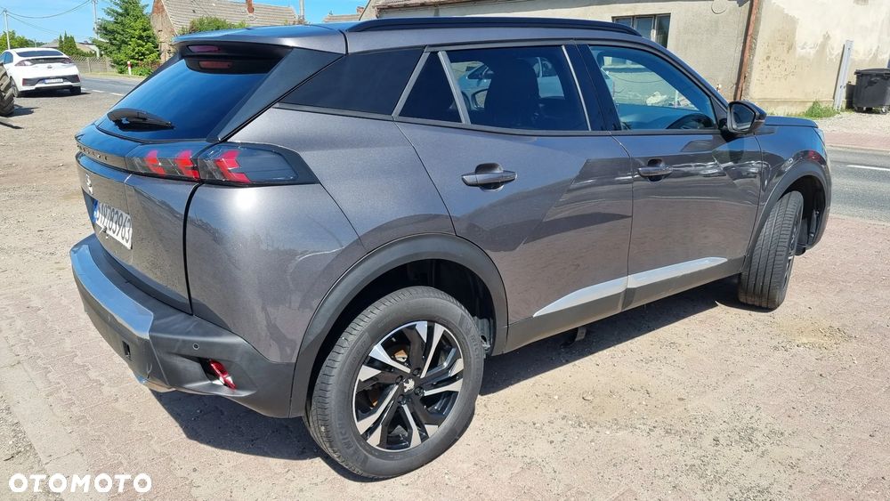 Peugeot 2008 PureTech 130 EAT8 Allure Pack - 4