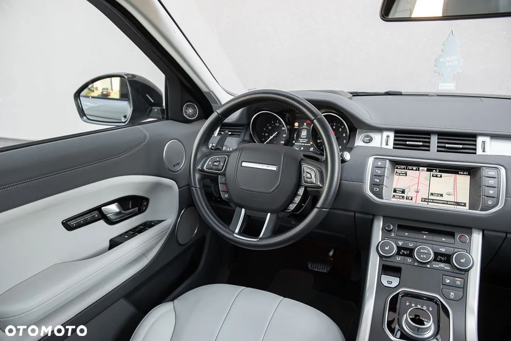 Land Rover Range Rover Evoque - 30