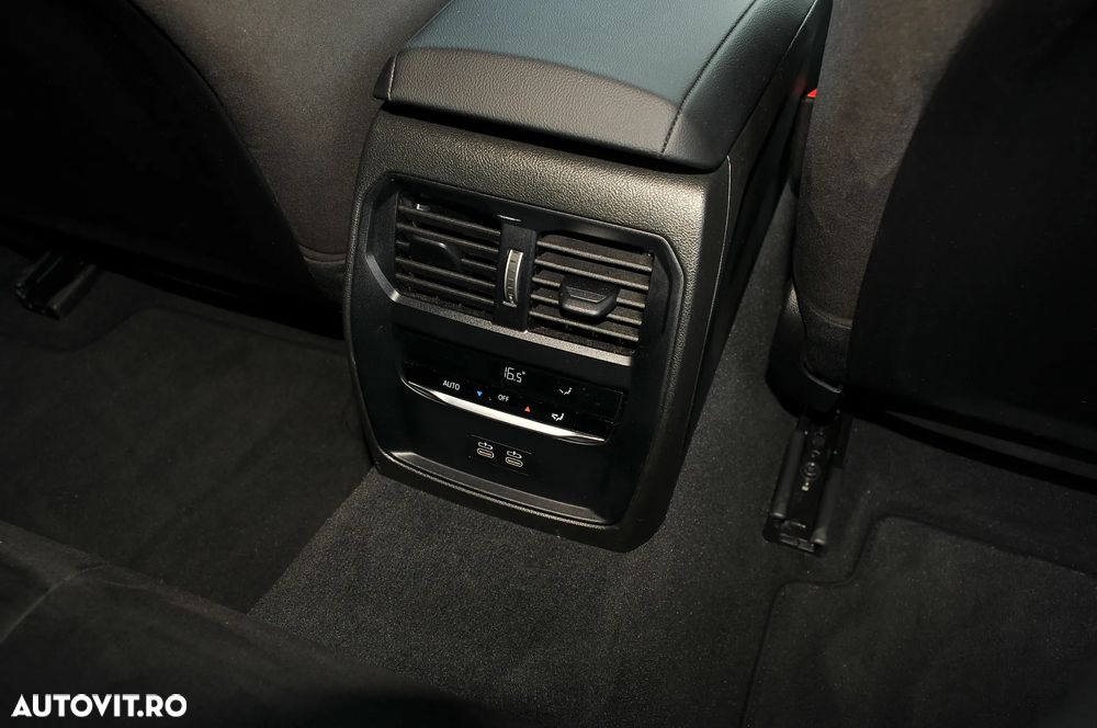 BMW Seria 3 320i AT - 33