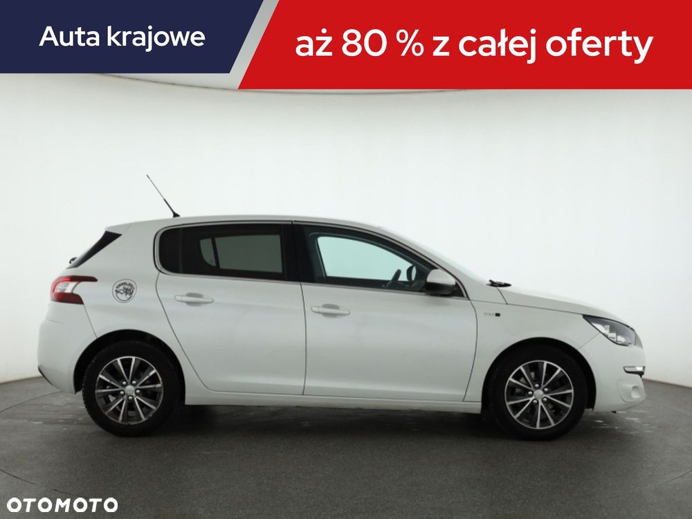 Peugeot 308 - 8
