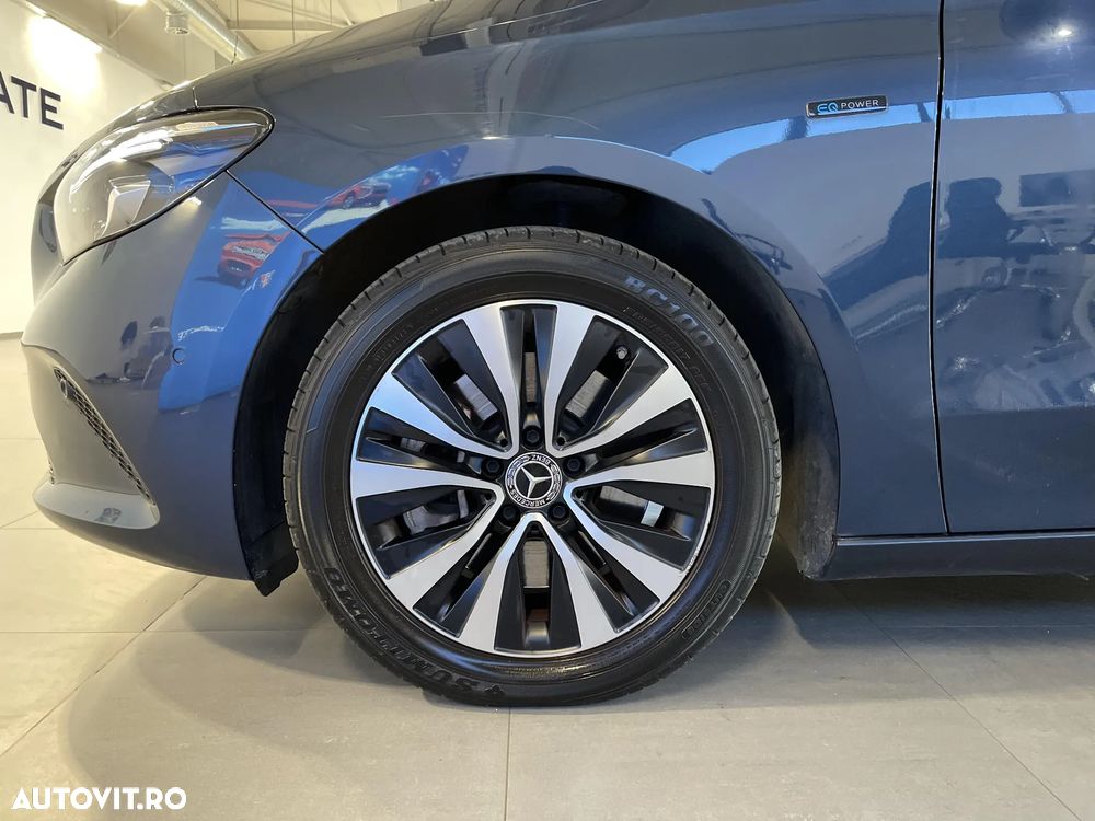 Mercedes-Benz B 250 e 8G-DCT - 13